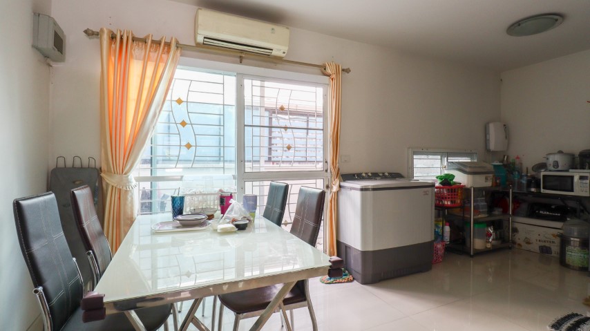 *****ทาวน์เฮ้าส์มือสองย่านนนทบุรี  ม.พลีโน่ ปิ่นเกล้า-วงแหวน คุณภาพระดับ AP เนื้อที่ 18 ตร.ว. ฟังก์ชัน 3 ห้องนอน 2 ห้องน้ำ 1 ที่จอดรถ สภาพดี พร้อมเข้าอยู่ บนทำเลเดินทางสะดวก เชื่อมต่อถนนหลานเส้นทาง ใกล้จุดทางด่วน "ศรีรัช"